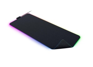 Razer Strider Chroma (RZ02-04490100-R3M1) crna gejmerska podloga za miš