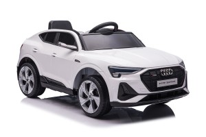 Dečiji automobil na akumulator, Licencirani AUDI E-TRON SPORTBACK 12V - Beli (SM-24011B)