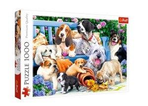 Trefl Puzzle 1000 delova Dogs in the Garden (10556)