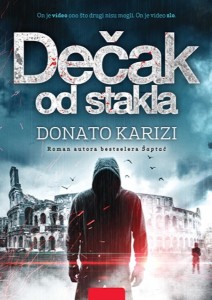 Dečak od stakla